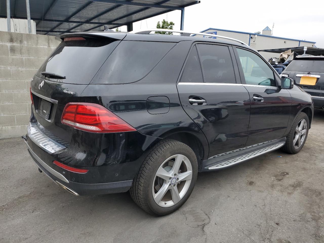 Автомобиль MERCEDES-BENZ GLE 350 4MATIC 2017 | GrandCar Автомобиль MERCEDES-BENZ GLE 350 4MATIC 2017 | GrandCar