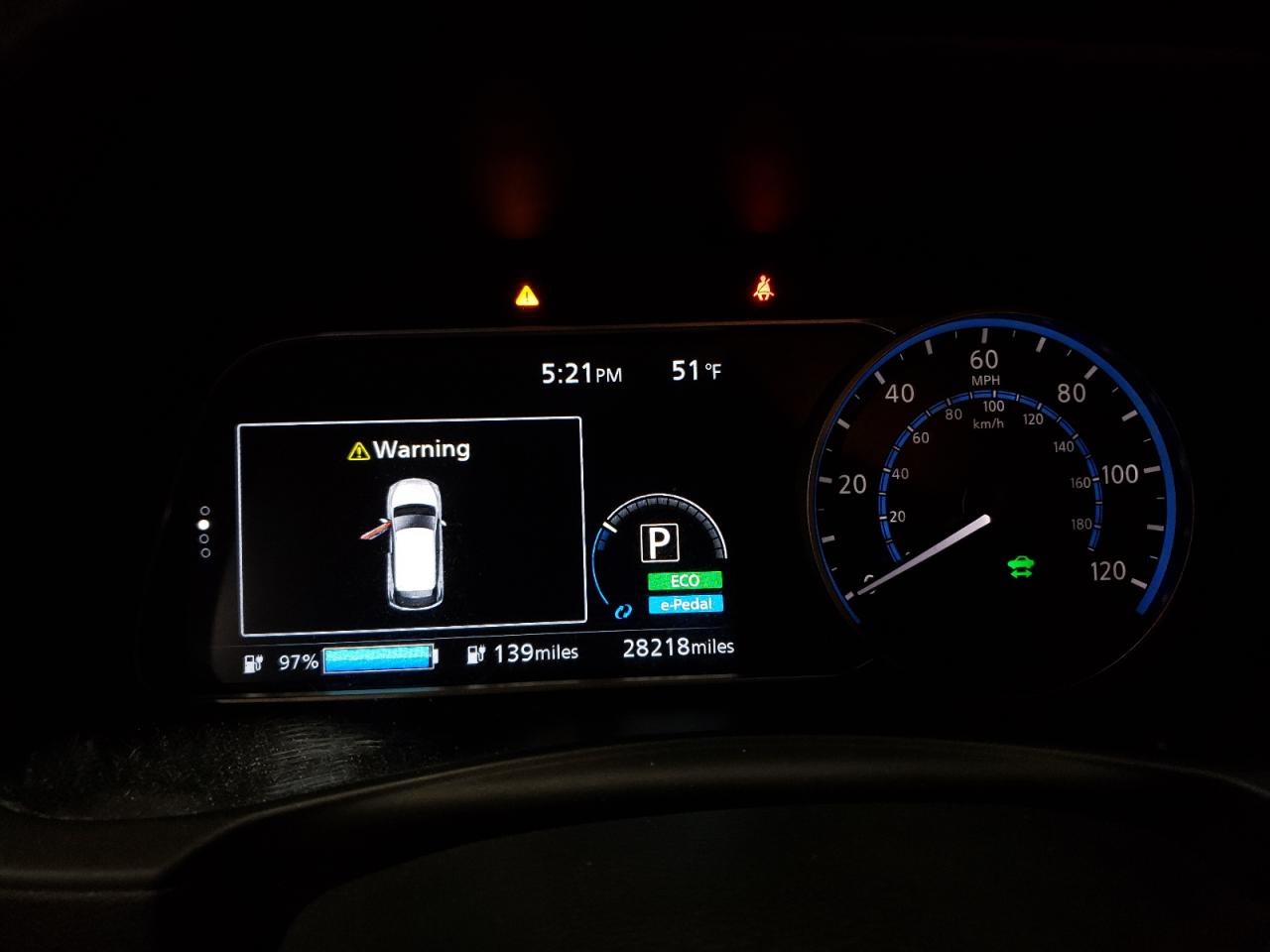 Автомобиль NISSAN LEAF S 2021 | GrandCar Автомобиль NISSAN LEAF S 2021 | GrandCar