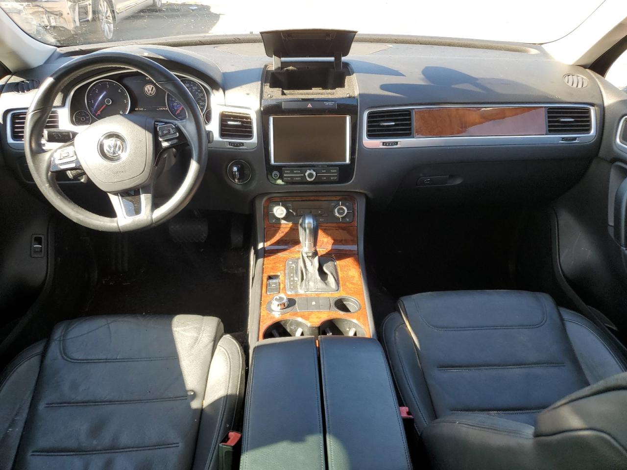 Автомобіль VOLKSWAGEN TOUAREG 2012 | GrandCar Автомобіль VOLKSWAGEN TOUAREG 2012 | GrandCar