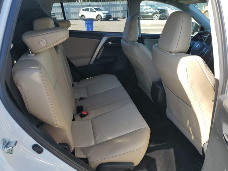 Автомобіль TOYOTA RAV4 LIMITED 2015 | GrandCar