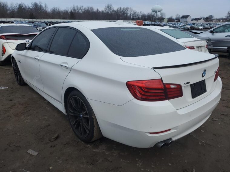 Автомобіль BMW 528 XI 2016 | GrandCar