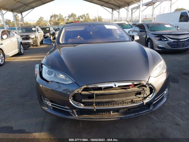 Автомобиль TESLA MODEL S 2015 | GrandCar Автомобиль TESLA MODEL S 2015 | GrandCar