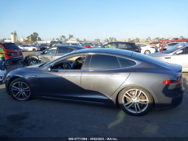 Автомобиль TESLA MODEL S 2015 | GrandCar Автомобиль TESLA MODEL S 2015 | GrandCar