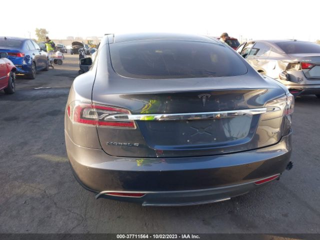 Автомобиль TESLA MODEL S 2015 | GrandCar Автомобиль TESLA MODEL S 2015 | GrandCar