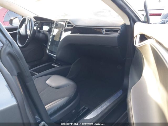 Автомобиль TESLA MODEL S 2015 | GrandCar Автомобиль TESLA MODEL S 2015 | GrandCar