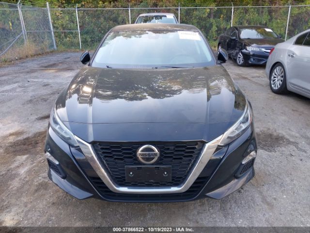 Автомобиль NISSAN ALTIMA SV 2022 | GrandCar Автомобиль NISSAN ALTIMA SV 2022 | GrandCar