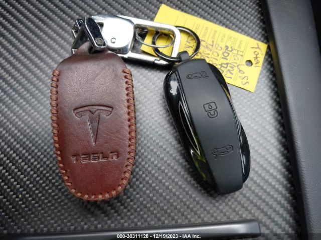 Автомобіль TESLA MODEL S 2018 | GrandCar Автомобіль TESLA MODEL S 2018 | GrandCar