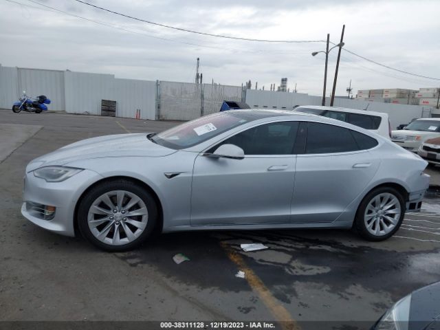 Автомобіль TESLA MODEL S 2018 | GrandCar Автомобіль TESLA MODEL S 2018 | GrandCar