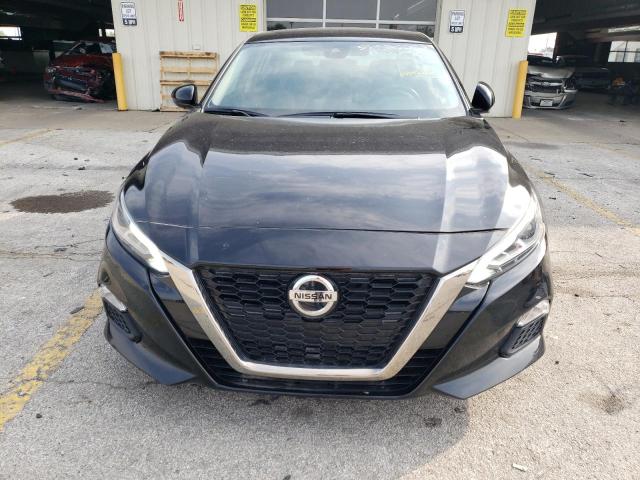 Автомобиль NISSAN ALTIMA SR 2020 | GrandCar Автомобиль NISSAN ALTIMA SR 2020 | GrandCar