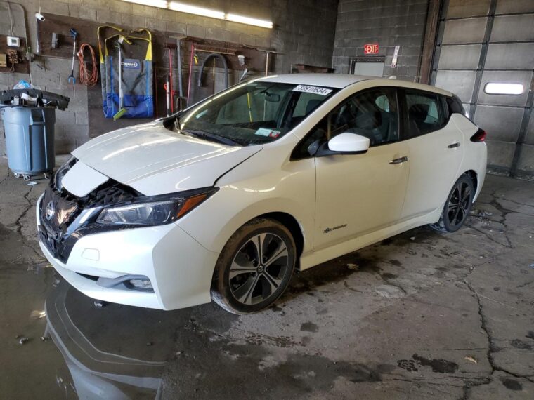 Автомобиль NISSAN LEAF SV 2019 | GrandCar