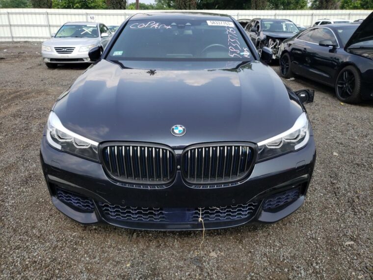 Автомобіль BMW 740 XE 2018 | GrandCar