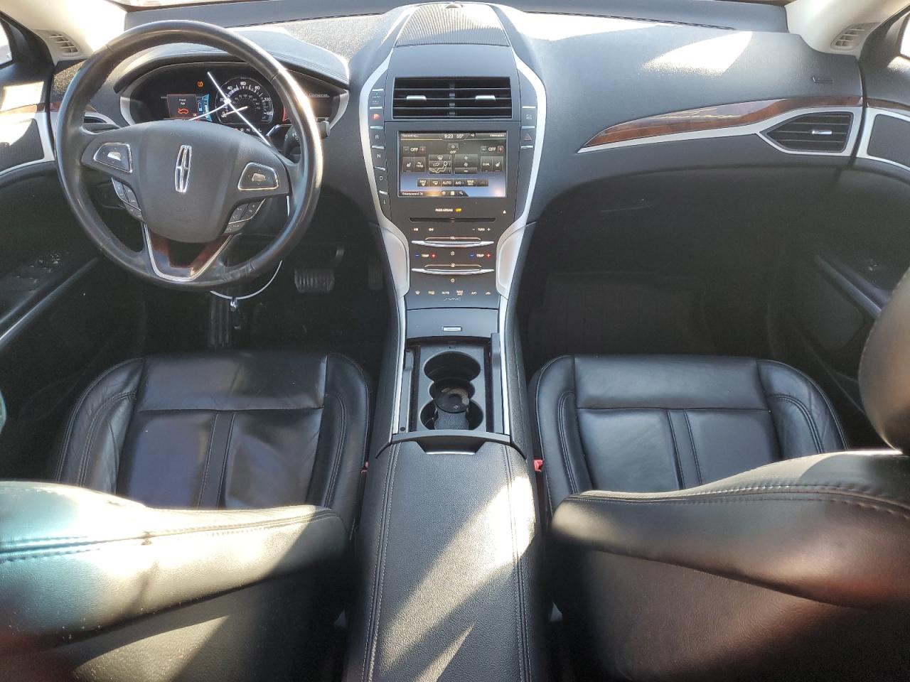 Автомобіль LINCOLN MKZ HYBRID 2016 | GrandCar Автомобіль LINCOLN MKZ HYBRID 2016 | GrandCar