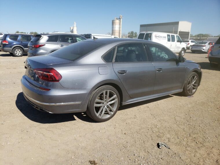 Автомобіль VOLKSWAGEN PASSAT S 2018 | GrandCar