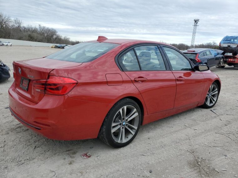 Автомобіль BMW 328 I SULEV 2016 | GrandCar