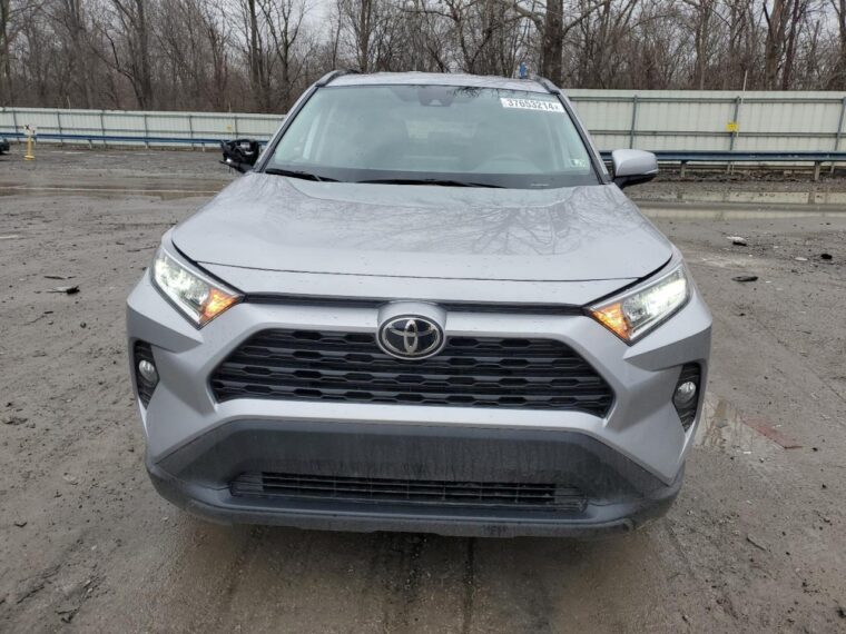 Автомобіль TOYOTA RAV4 XLE 2021 | GrandCar
