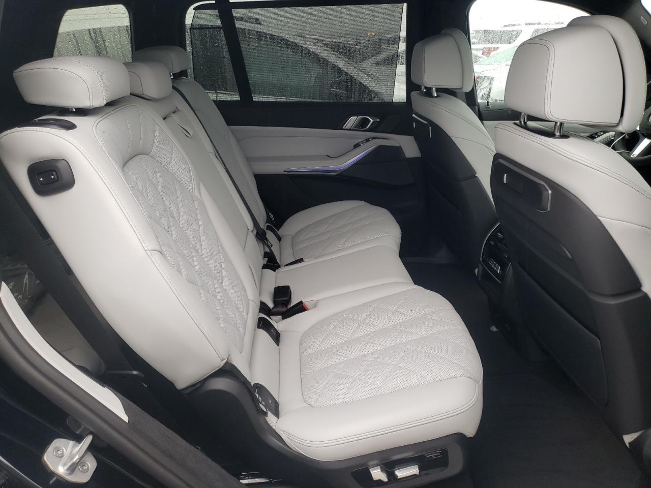 Автомобіль BMW X7 XDRIVE40I 2024 | GrandCar Автомобіль BMW X7 XDRIVE40I 2024 | GrandCar