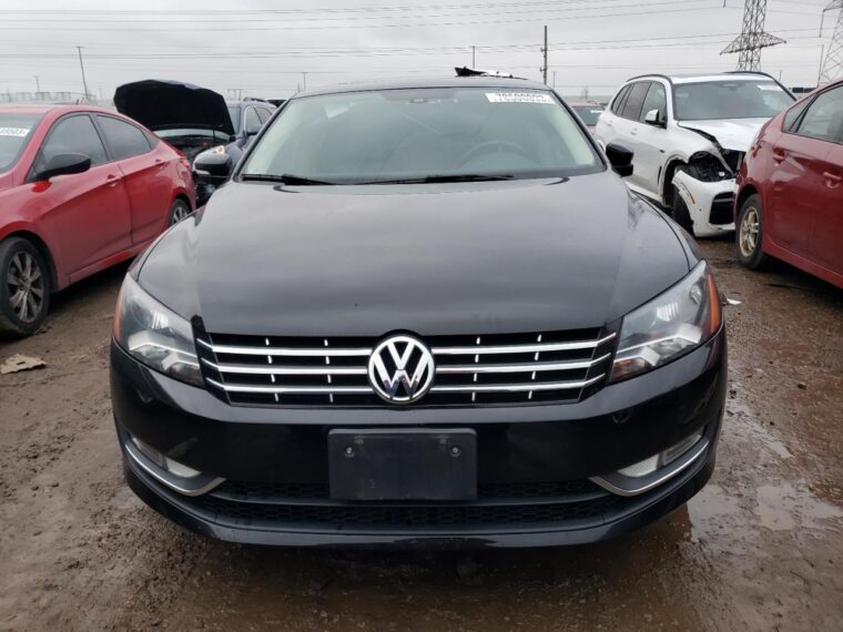 Автомобиль VOLKSWAGEN PASSAT SE 2015 | GrandCar
