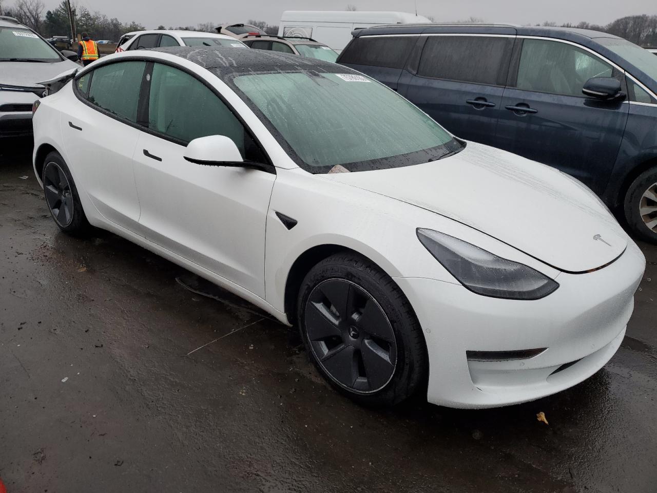 Автомобіль TESLA MODEL 3 2021 | GrandCar
