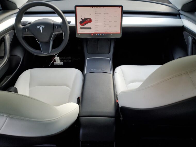 Автомобіль TESLA MODEL 3 2021 | GrandCar