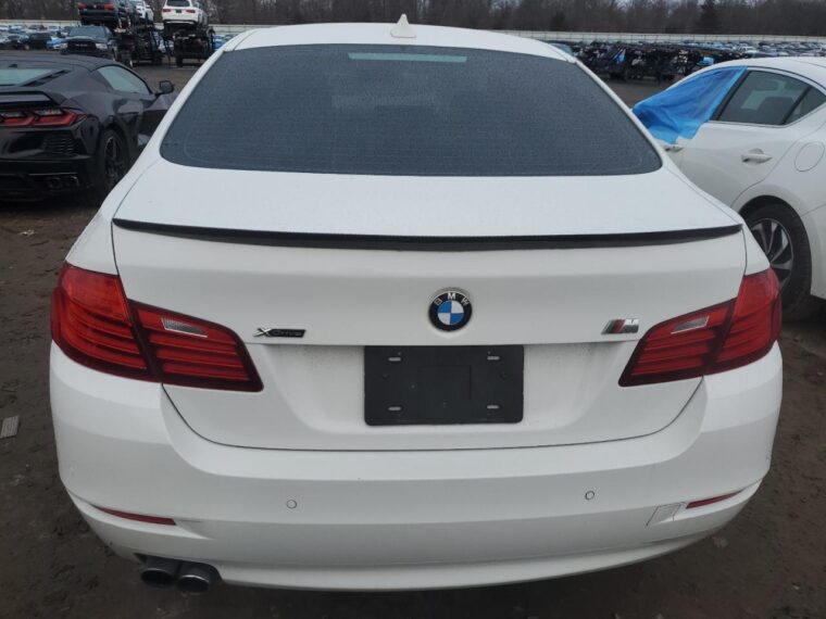 Автомобіль BMW 528 XI 2016 | GrandCar