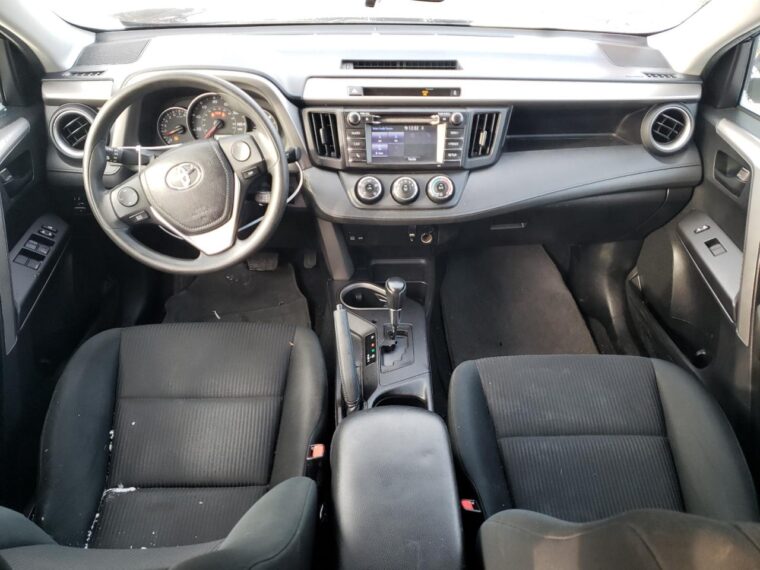 Автомобиль TOYOTA RAV4 LE 2016 | GrandCar