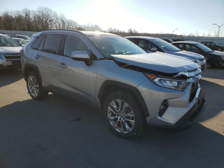 Автомобіль TOYOTA RAV4 XLE PREMIUM 2021 | GrandCar