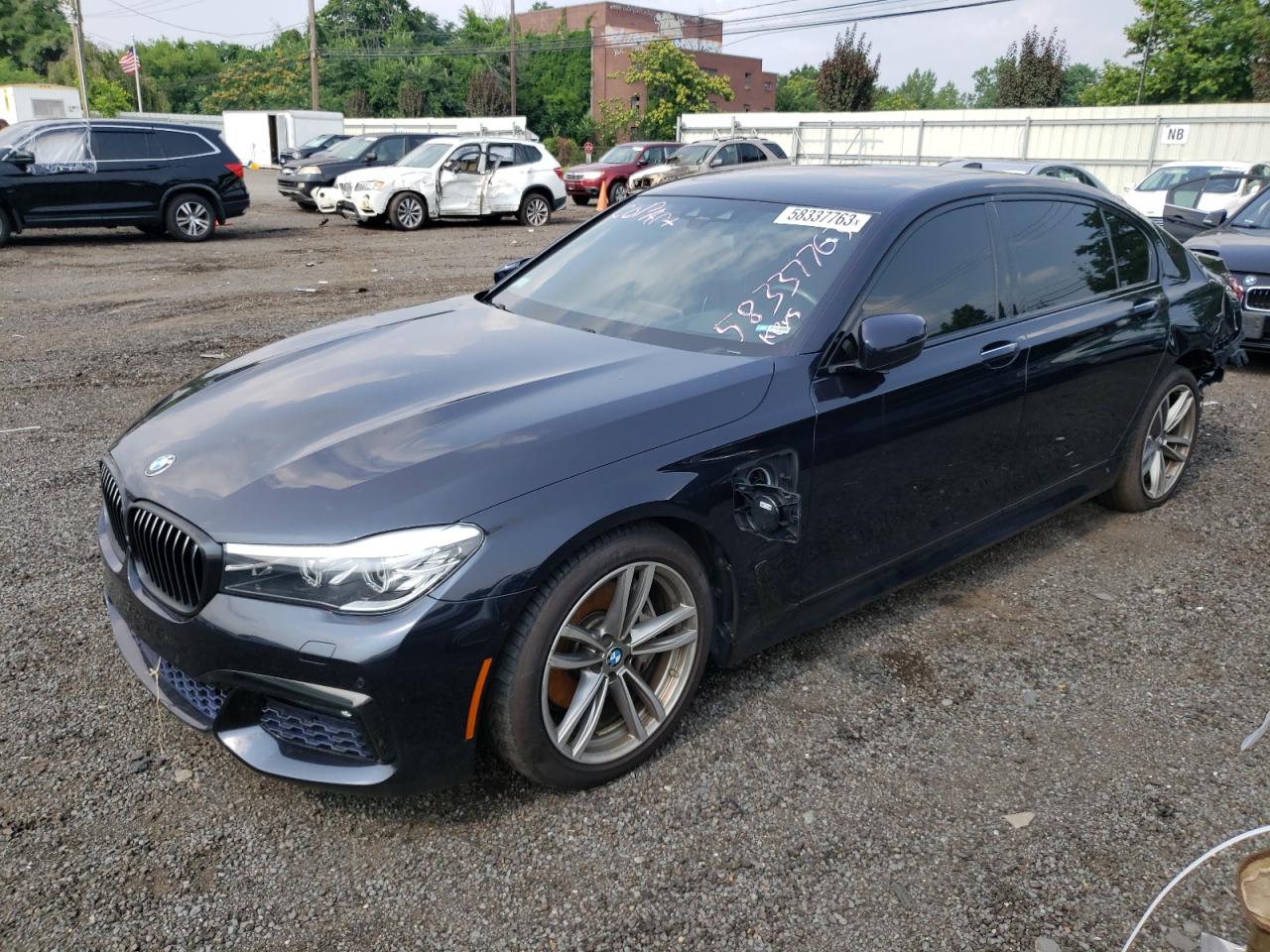 Автомобіль BMW 740 XE 2018 | GrandCar
