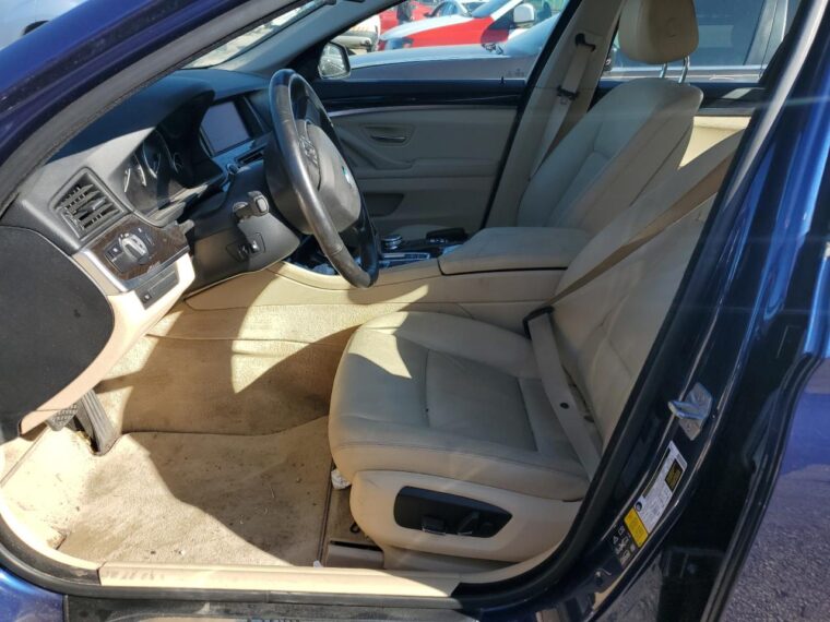 Автомобіль BMW 528 XI 2015 | GrandCar