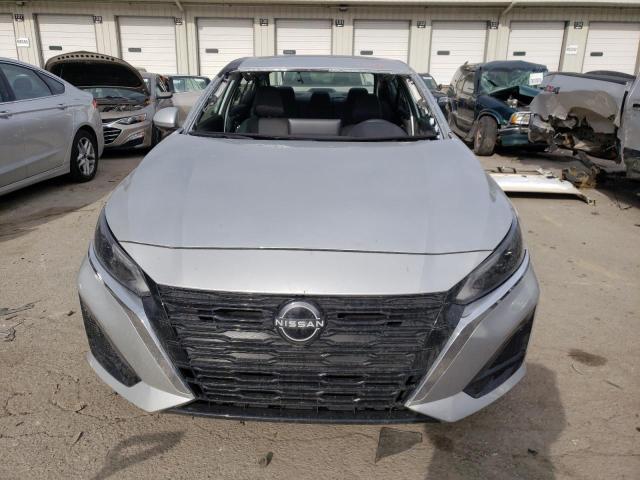 Автомобіль NISSAN ALTIMA SL 2023 | GrandCar Автомобіль NISSAN ALTIMA SL 2023 | GrandCar