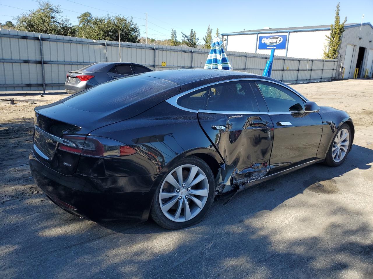 Автомобіль TESLA MODEL S 2017 | GrandCar Автомобіль TESLA MODEL S 2017 | GrandCar