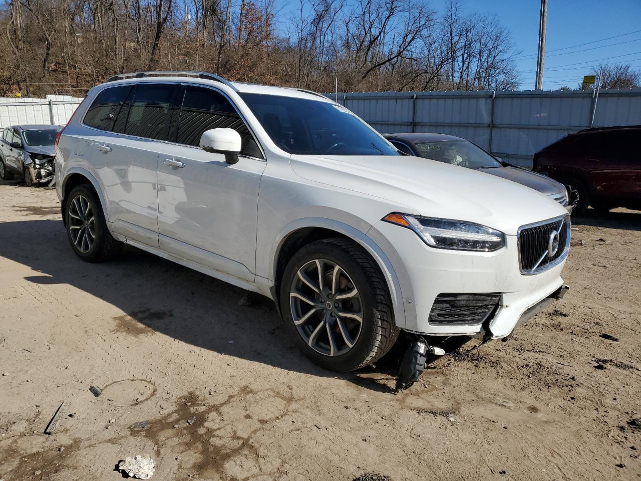 Автомобіль VOLVO XC90 T5 2017 | GrandCar Автомобіль VOLVO XC90 T5 2017 | GrandCar