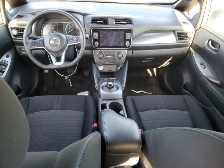 Автомобиль NISSAN LEAF S 2022 | GrandCar