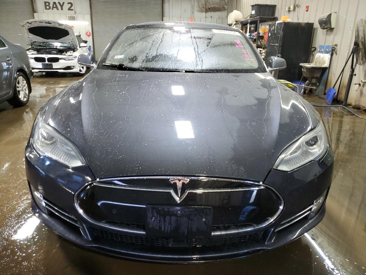 Автомобиль TESLA MODEL S 2016 | GrandCar Автомобиль TESLA MODEL S 2016 | GrandCar