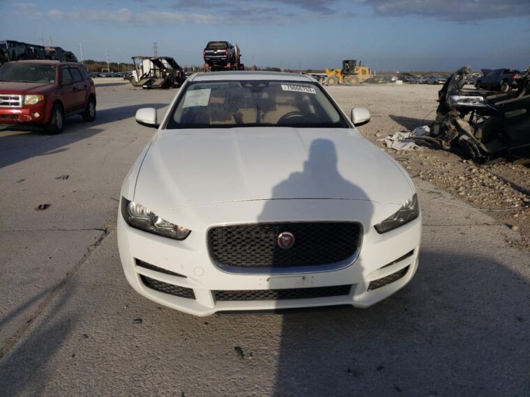 Автомобіль JAGUAR XF PREMIUM 2015 | GrandCar