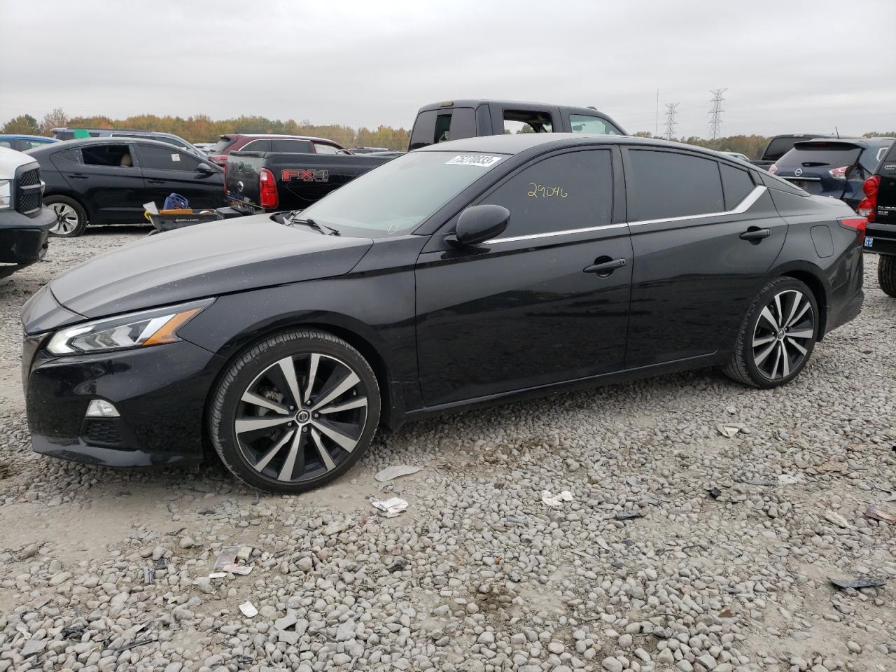 Автомобиль NISSAN ALTIMA SR 2021 | GrandCar Автомобиль NISSAN ALTIMA SR 2021 | GrandCar