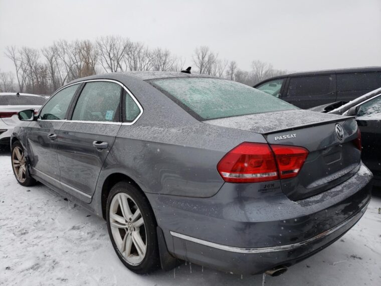 Автомобиль VOLKSWAGEN PASSAT SEL 2015 | GrandCar