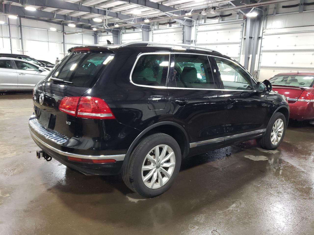 Автомобиль VOLKSWAGEN TOUAREG V6 2015 | GrandCar Автомобиль VOLKSWAGEN TOUAREG V6 2015 | GrandCar