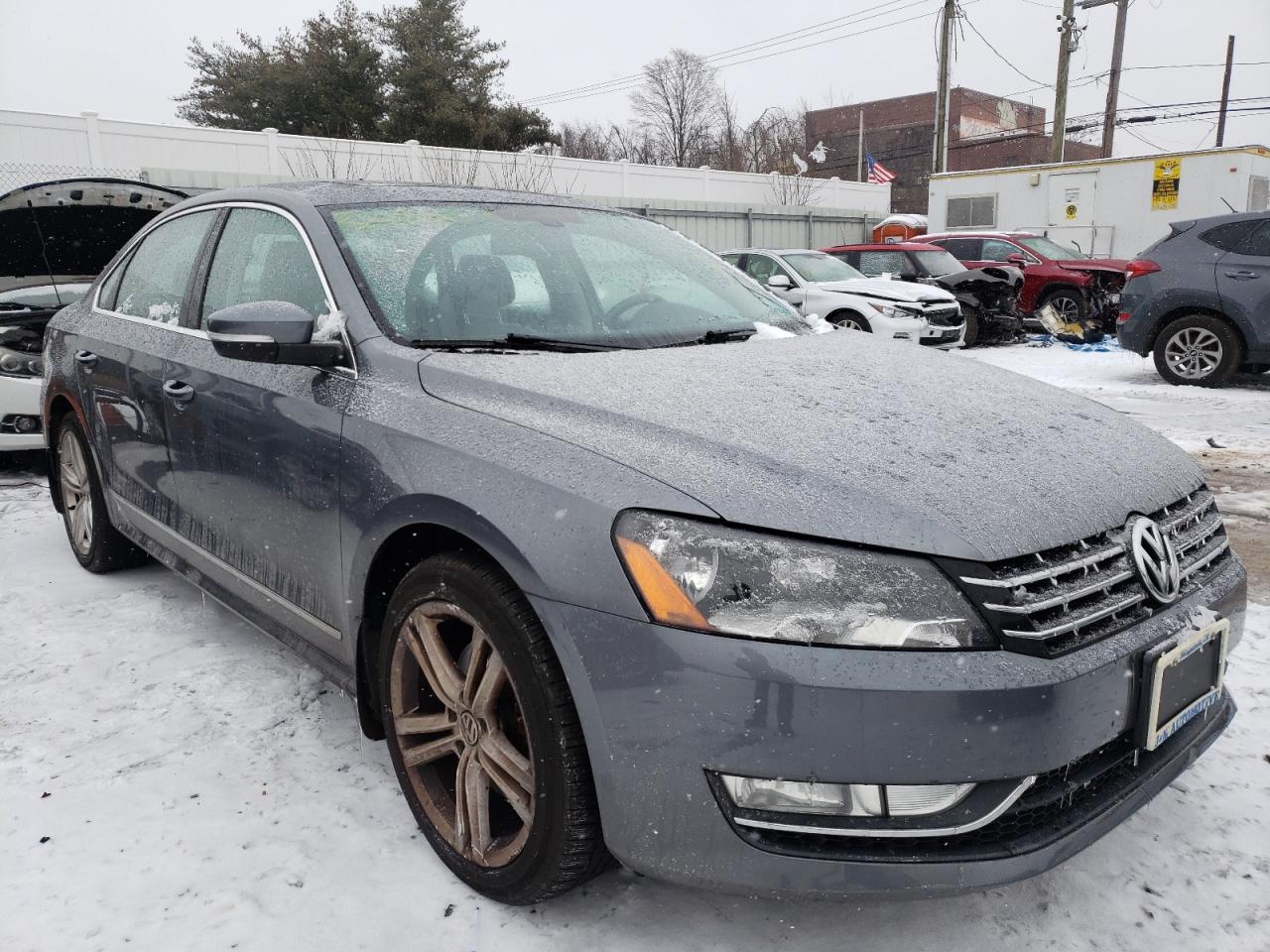 Автомобиль VOLKSWAGEN PASSAT SEL 2015 | GrandCar