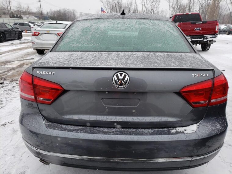 Автомобиль VOLKSWAGEN PASSAT SEL 2015 | GrandCar