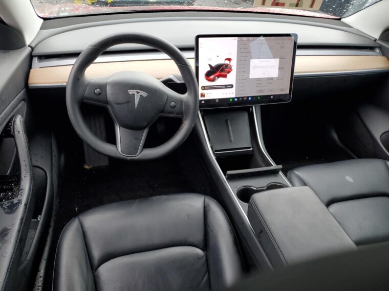 Автомобиль TESLA MODEL 3 2018 | GrandCar
