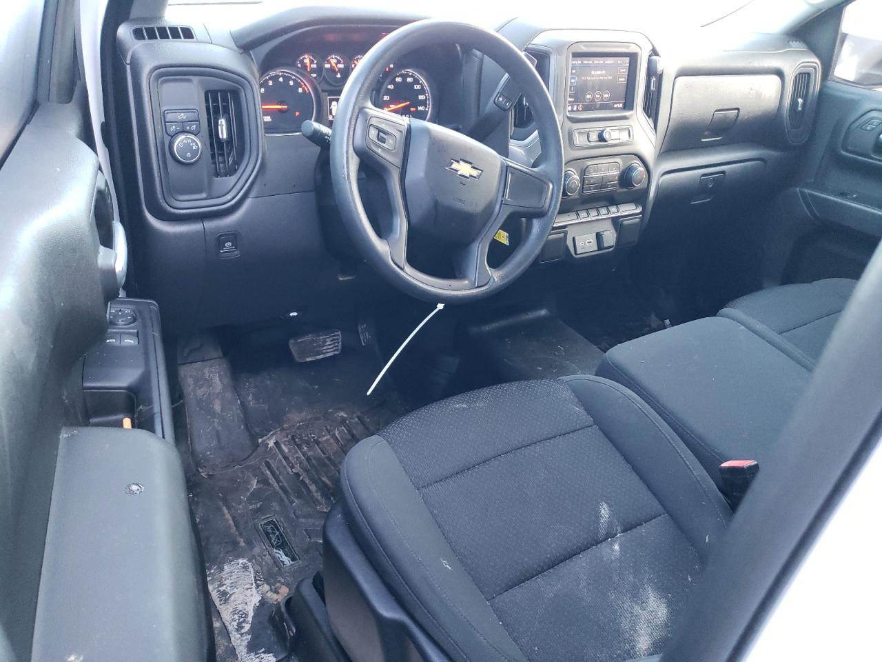 Автомобіль CHEVROLET SILVERADO C1500 2021 | GrandCar Автомобіль CHEVROLET SILVERADO C1500 2021 | GrandCar