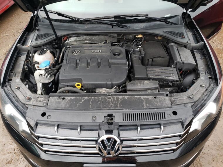 Автомобиль VOLKSWAGEN PASSAT SE 2015 | GrandCar