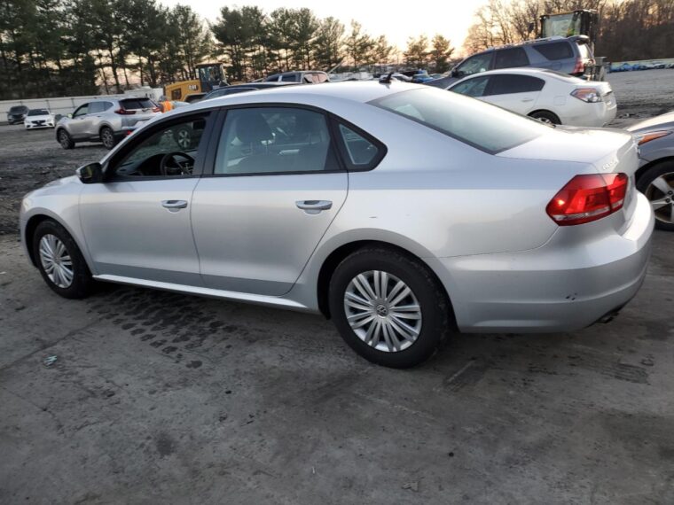 Автомобиль VOLKSWAGEN PASSAT S 2014 | GrandCar