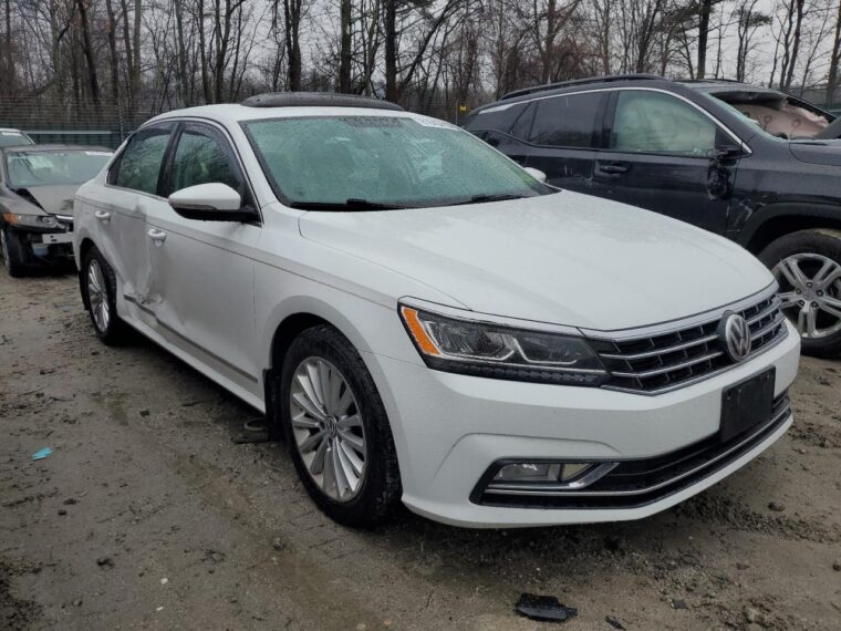 Автомобиль VOLKSWAGEN PASSAT SE 2017 | GrandCar