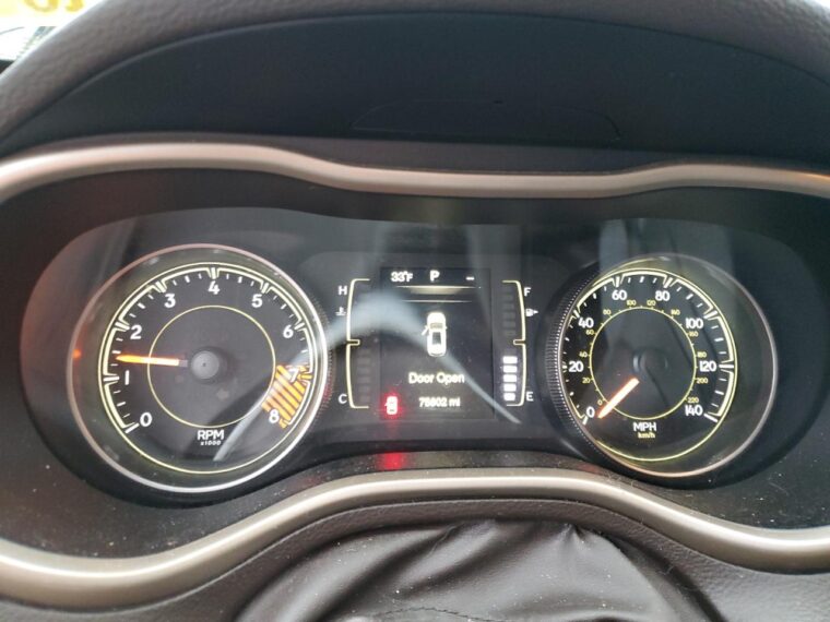 Автомобіль JEEP CHEROKEE LATITUDE 2014 | GrandCar