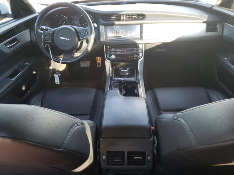 Автомобиль JAGUAR XF PREMIUM 2019 | GrandCar