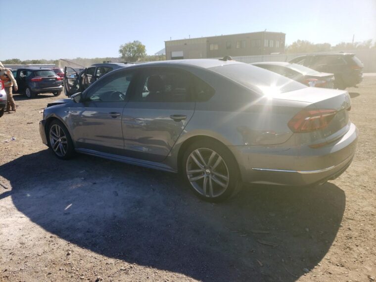 Автомобіль VOLKSWAGEN PASSAT S 2018 | GrandCar