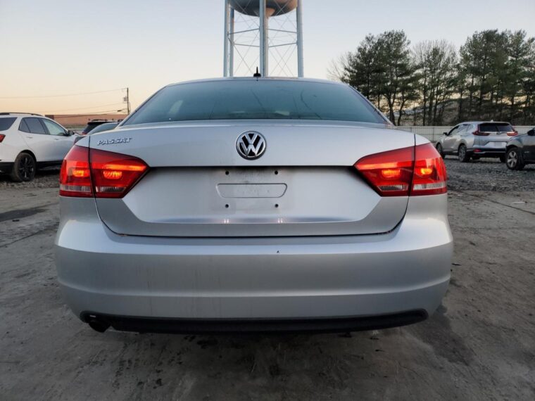 Автомобиль VOLKSWAGEN PASSAT S 2014 | GrandCar
