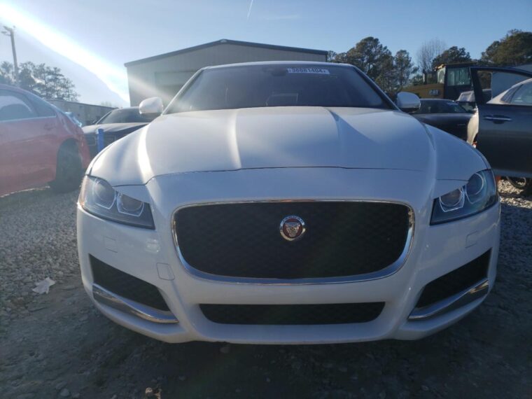 Автомобиль JAGUAR XF PREMIUM 2019 | GrandCar