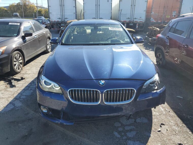 Автомобіль BMW 528 XI 2015 | GrandCar